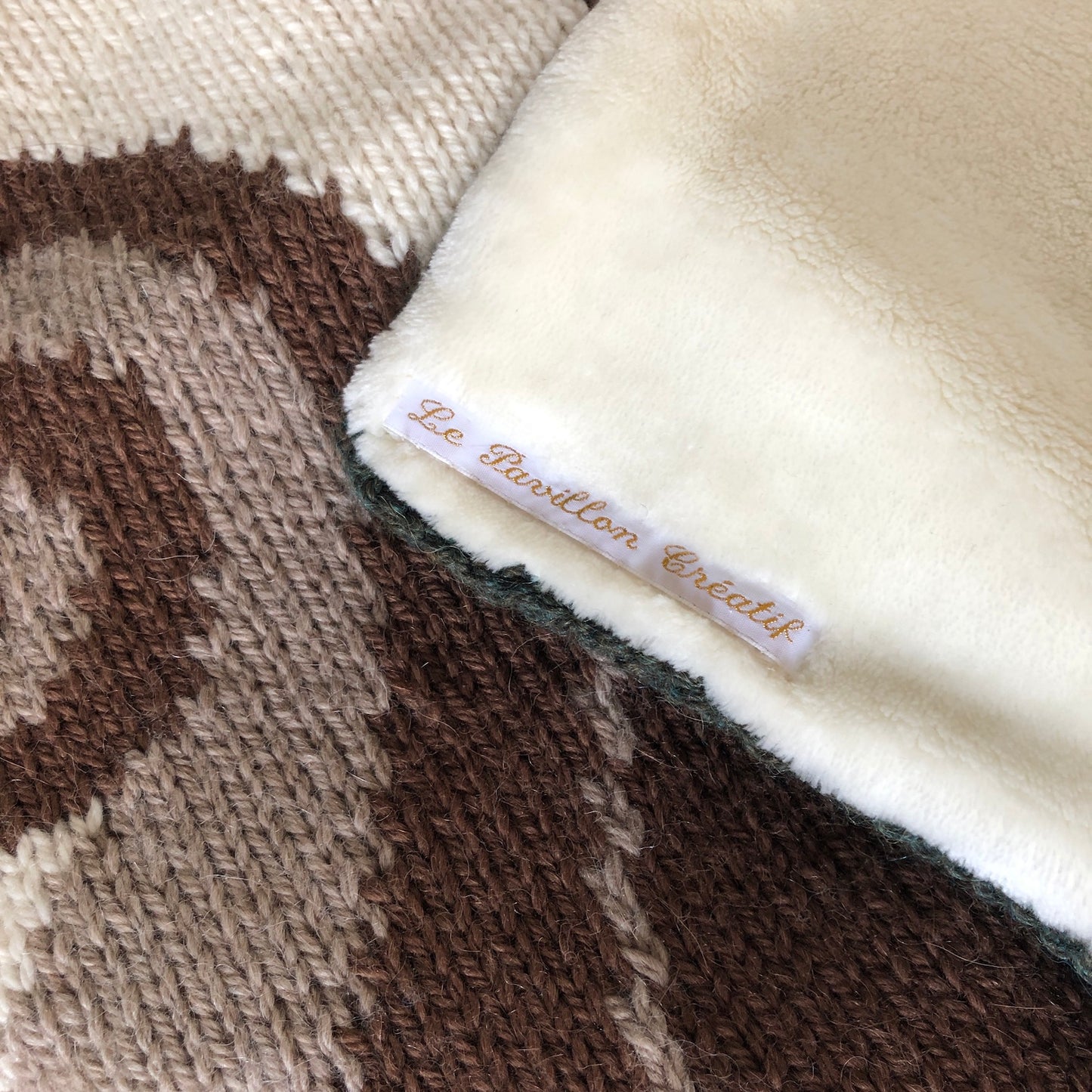 Squirrel and heart Blanket