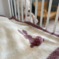 Couverture bébé en laine Lapin rose et pompon